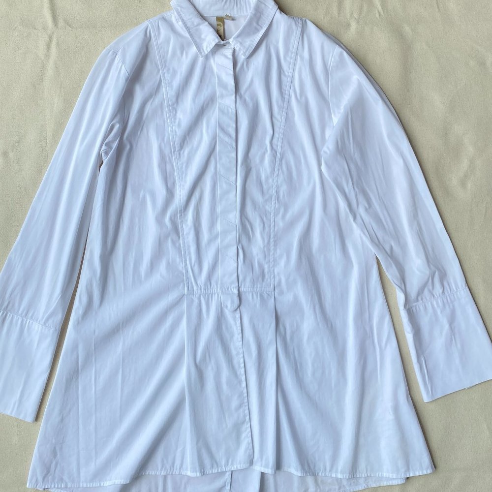 Comfy USA White Button Up Tunic Top with Pleats, Pearl Buttons, Size 6